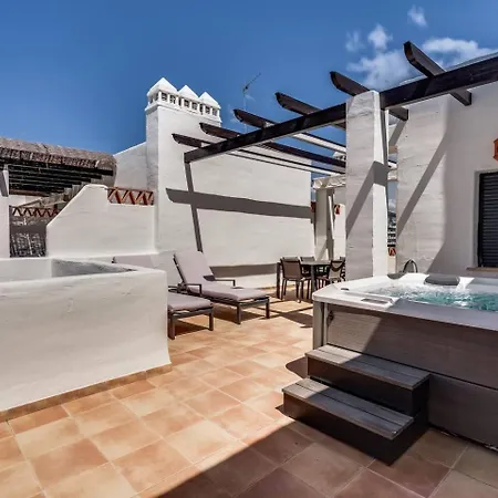 Penthouse Met Jacuzzi En Geweldig Uitzicht アパート